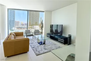 Photo #2: 2724899 Listing 