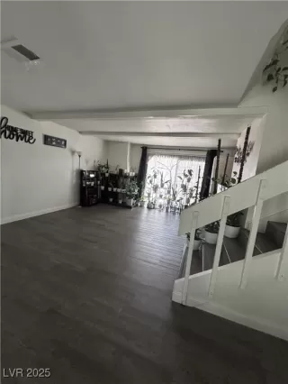 Photo #2: 2724905 Listing