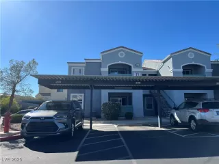 Photo #2: 2724907 Listing