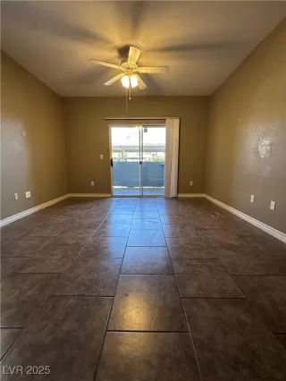 Photo #5: 2724907 Listing