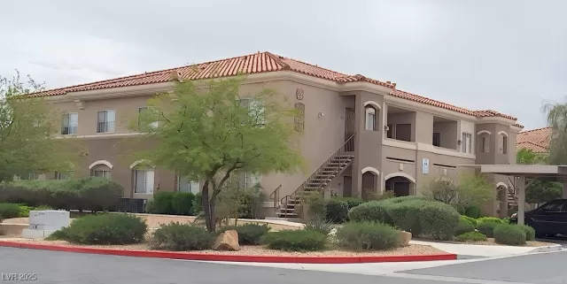 MLS: 2724959 Condo For Sale