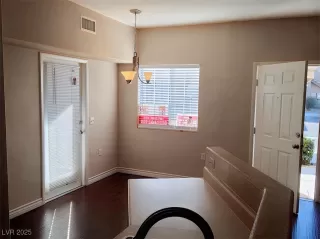 Photo #3: 2724959 Listing