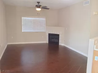 Photo #5: 2724959 Listing