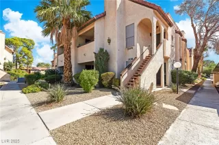 Photo #1: 2724961 Listing 