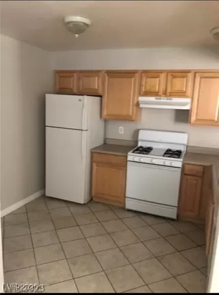 Photo #3: 2725010 Listing 