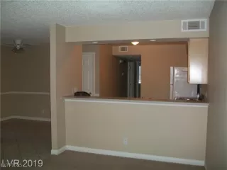 Photo #6: 2725010 Listing 