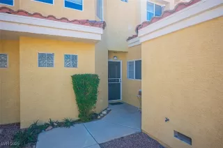 Photo #5: 2725026 Listing 