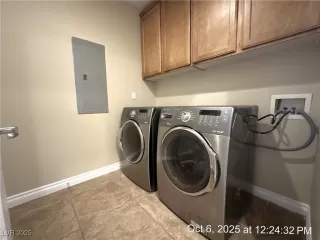 Photo #4: 2725042 Listing 