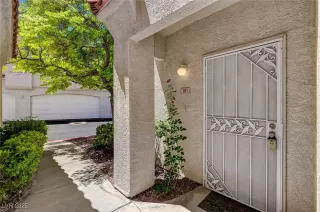 Photo #1: 2725045 Listing 