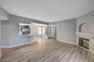 Photo #5: 2725045 Listing 