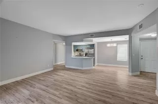 Photo #6: 2725045 Listing 