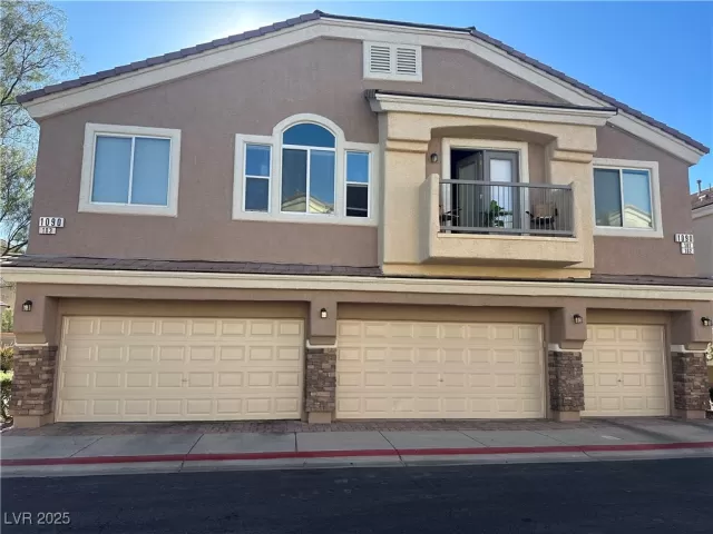 MLS: 2725071 Condo For Sale