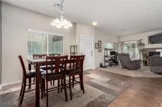 Photo #6: 2725077 Listing