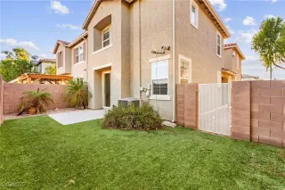 Photo #5: 2725084 Listing 