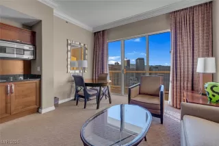 Photo #2: 2725128 Listing 