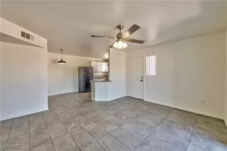 Photo #2: 2725193 Listing 