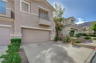 Photo #2: 2725195 Listing