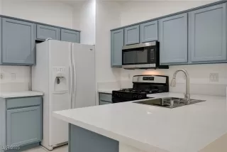 Photo #3: 2725195 Listing