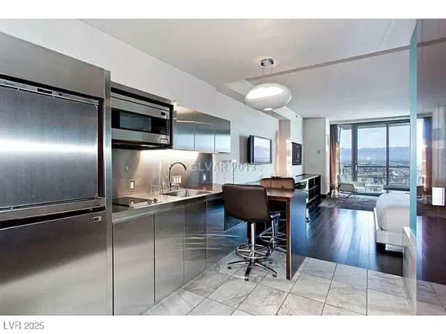 MLS: 2725197 Condo For Sale