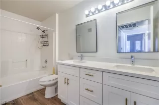 Photo #1: 2725222 Listing 