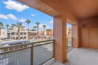 Photo #2: 2725234 Listing 