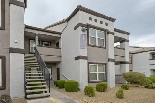 Photo #3: 2725263 Listing