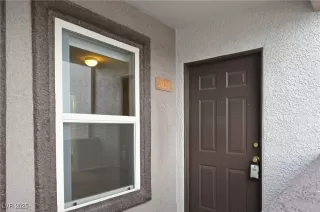 Photo #5: 2725263 Listing