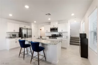 Photo #5: 2725276 Listing 