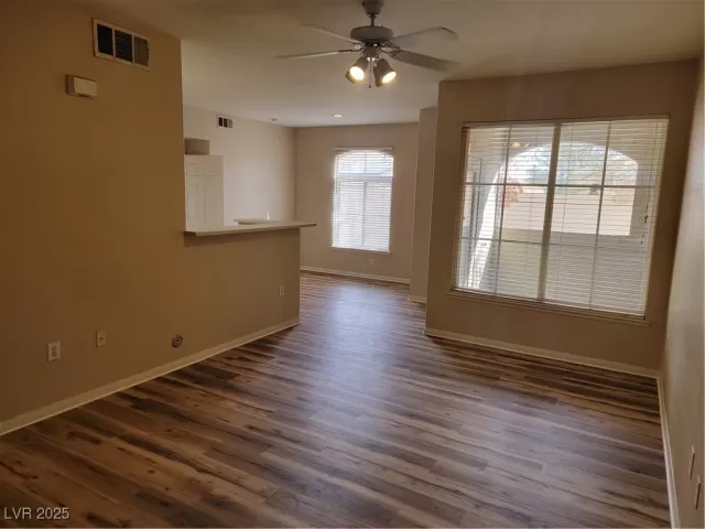 MLS: 2725279 Condo For Sale