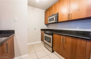 Photo #5: 2725292 Listing 