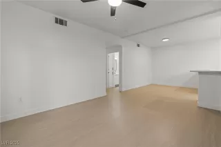 Photo #5: 2725298 Listing 