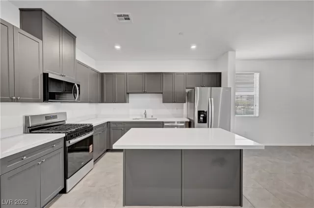 MLS: 2725309 Condo For Sale