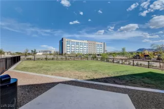 Photo #5: 2725309 Listing 