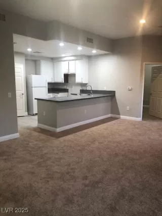 Photo #3: 2725354 Listing 