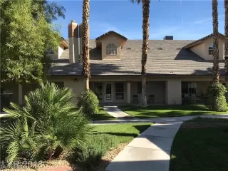 Photo #2: 2725367 Listing 