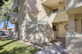 Photo #1: 2725418 Listing 