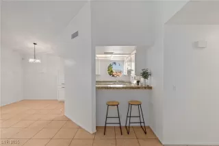 Photo #3: 2725418 Listing 