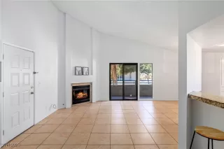 Photo #5: 2725418 Listing 