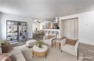 Photo #6: 2725447 Listing