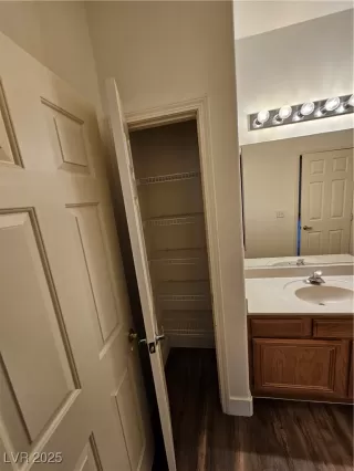 Photo #6: 2725453 Listing 