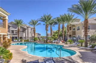 Photo #1: 2725458 Listing