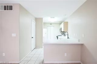 Photo #4: 2725460 Listing 