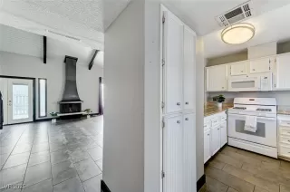 Photo #6: 2725478 Listing