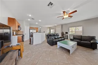 Photo #1: 2725494 Listing 