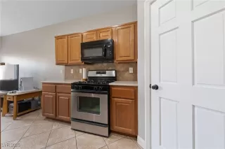 Photo #4: 2725494 Listing 