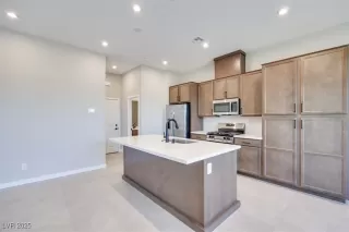 Photo #6: 2725498 Listing 