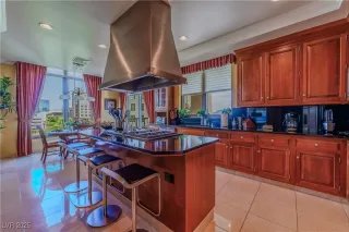 Photo #4: 2725510 Listing 