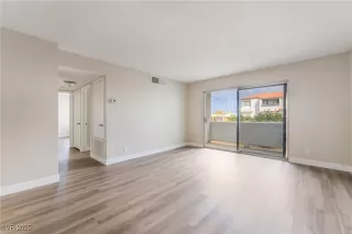 Photo #3: 2725511 Listing 