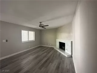 Photo #5: 2725516 Listing 