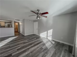 Photo #3: 2725525 Listing 